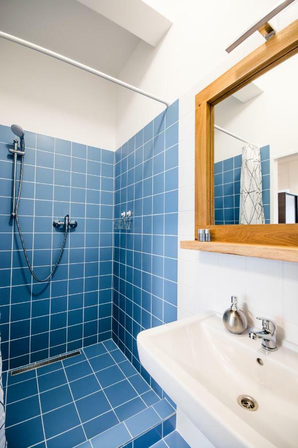 Zizkov Cosy Studio Apartments Prag Exteriör bild