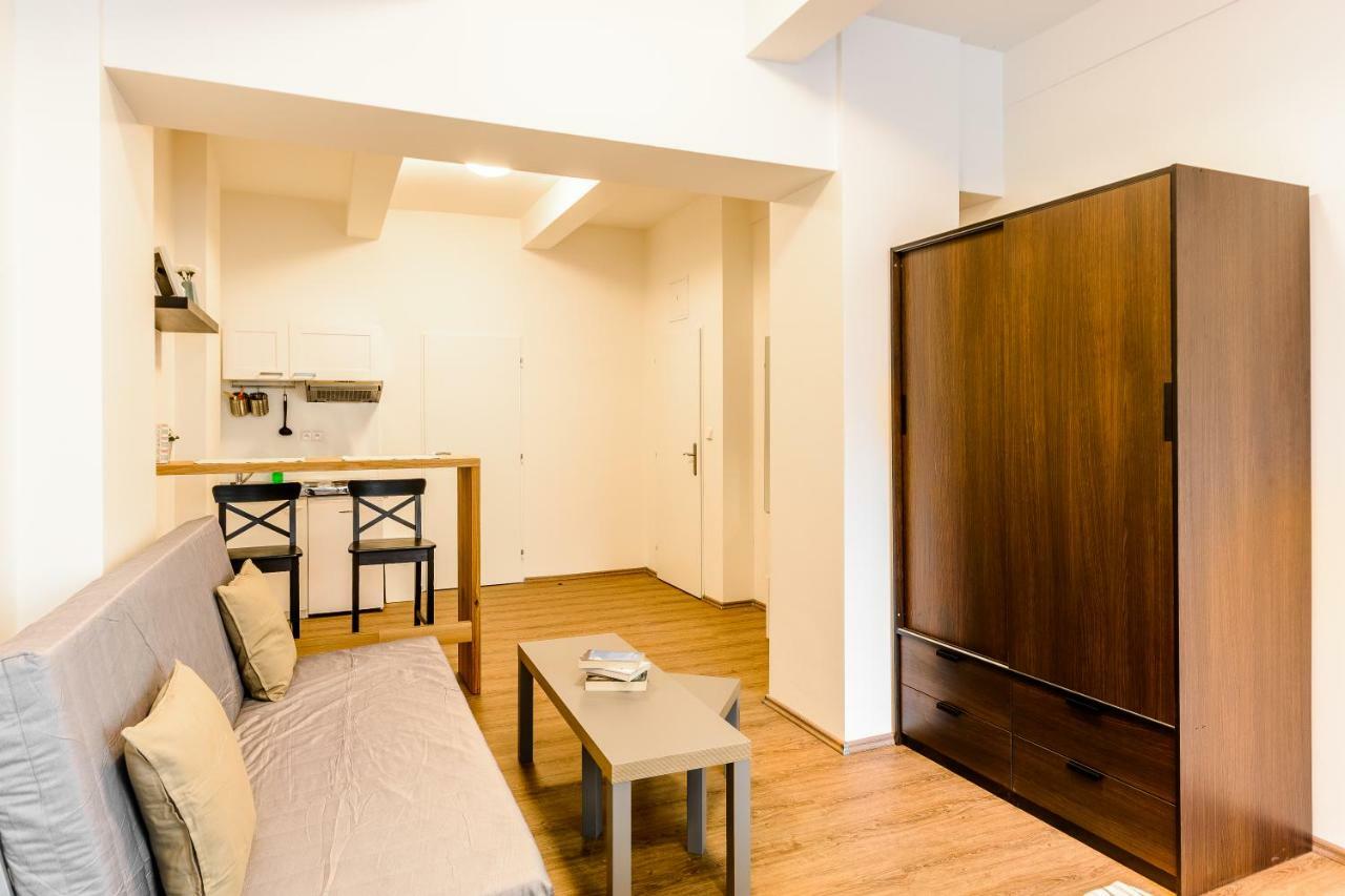 Zizkov Cosy Studio Apartments Prag Exteriör bild