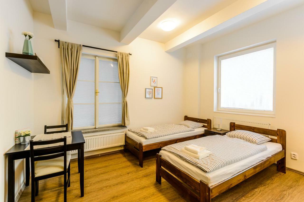 Zizkov Cosy Studio Apartments Prag Exteriör bild