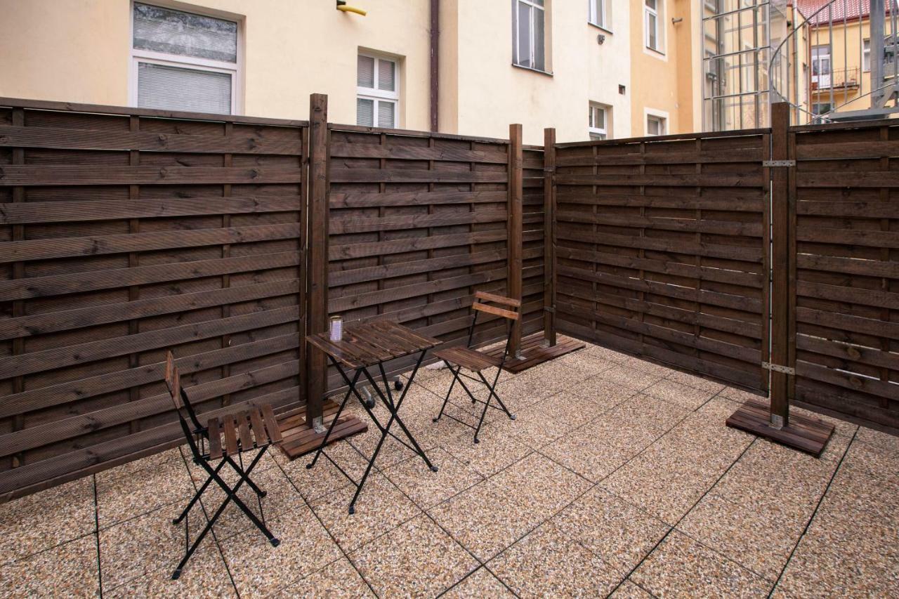 Zizkov Cosy Studio Apartments Prag Exteriör bild